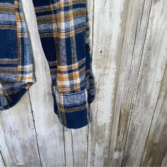 Lucky Brand Plaid Button Down - Picture 4 of 5